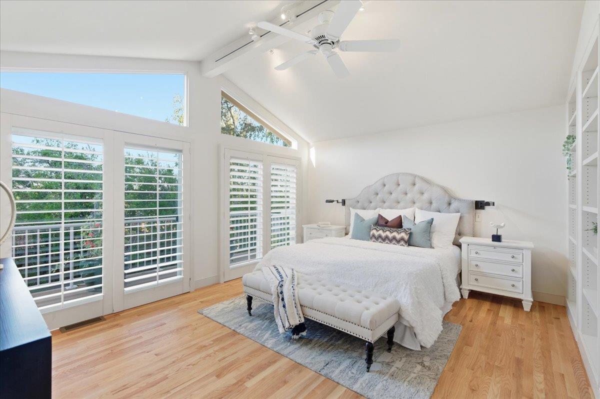 Detail Gallery Image 21 of 50 For 920 Oxford Dr, Los Altos,  CA 94024 - 4 Beds | 3/1 Baths