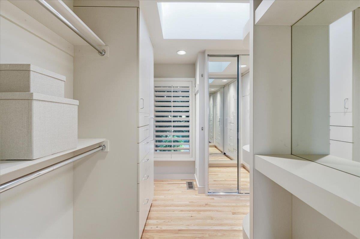 Detail Gallery Image 26 of 50 For 920 Oxford Dr, Los Altos,  CA 94024 - 4 Beds | 3/1 Baths