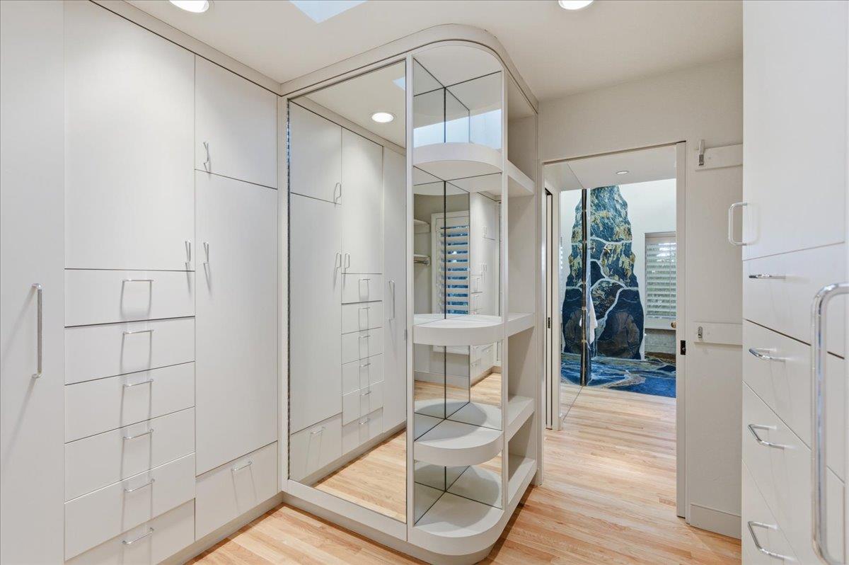 Detail Gallery Image 27 of 50 For 920 Oxford Dr, Los Altos,  CA 94024 - 4 Beds | 3/1 Baths