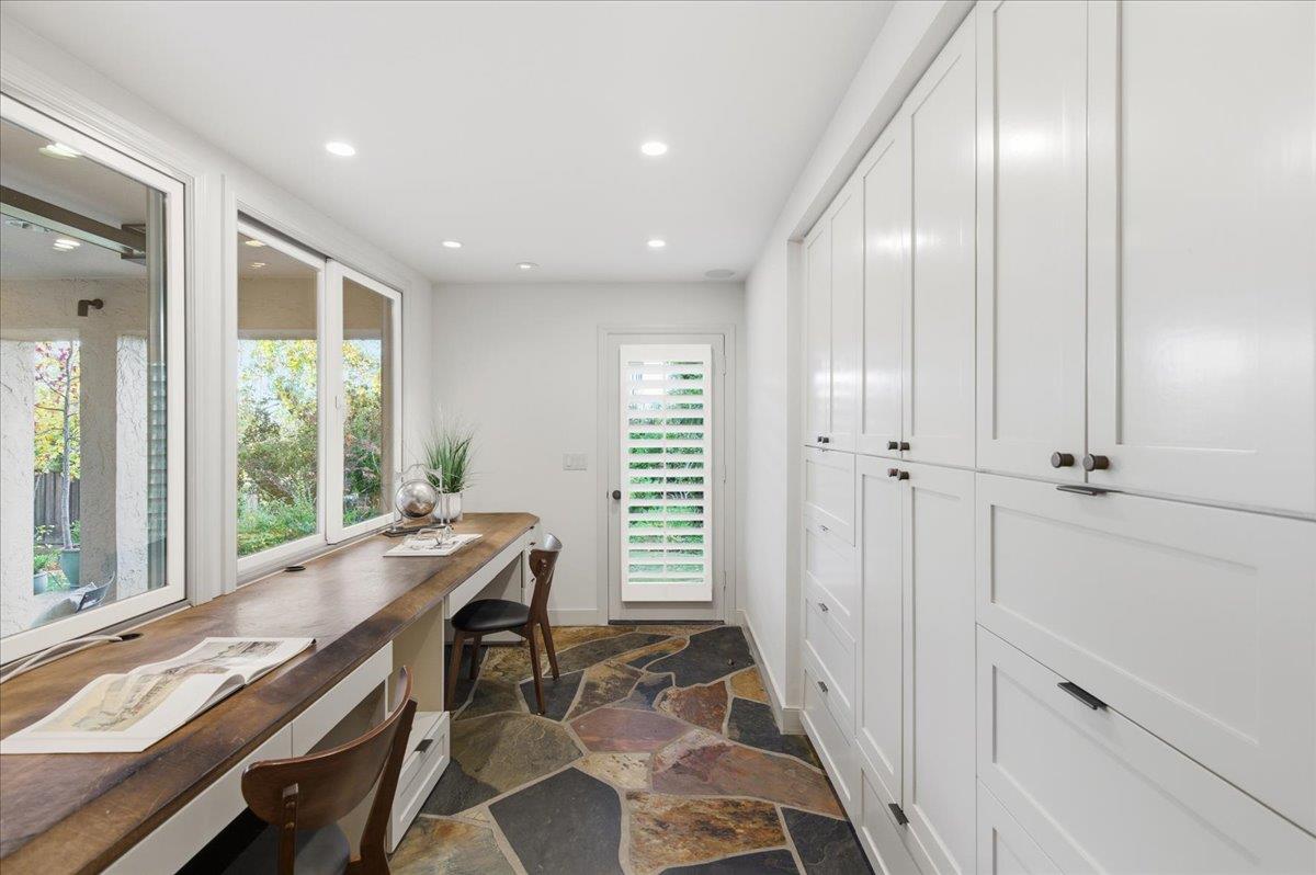 Detail Gallery Image 37 of 50 For 920 Oxford Dr, Los Altos,  CA 94024 - 4 Beds | 3/1 Baths