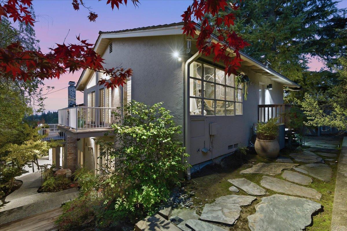 Detail Gallery Image 41 of 50 For 920 Oxford Dr, Los Altos,  CA 94024 - 4 Beds | 3/1 Baths