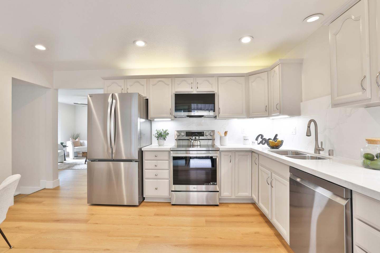 Detail Gallery Image 8 of 28 For 2053 Jonesport Ave, San Jose,  CA 95131 - 3 Beds | 2 Baths