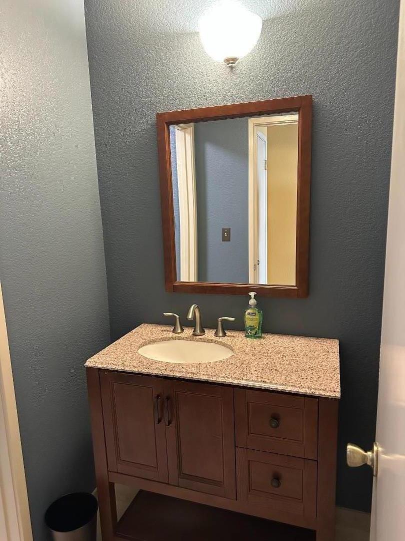 Detail Gallery Image 13 of 23 For 621 via Primavera Ct, San Jose,  CA 95111 - 2 Beds | 2 Baths