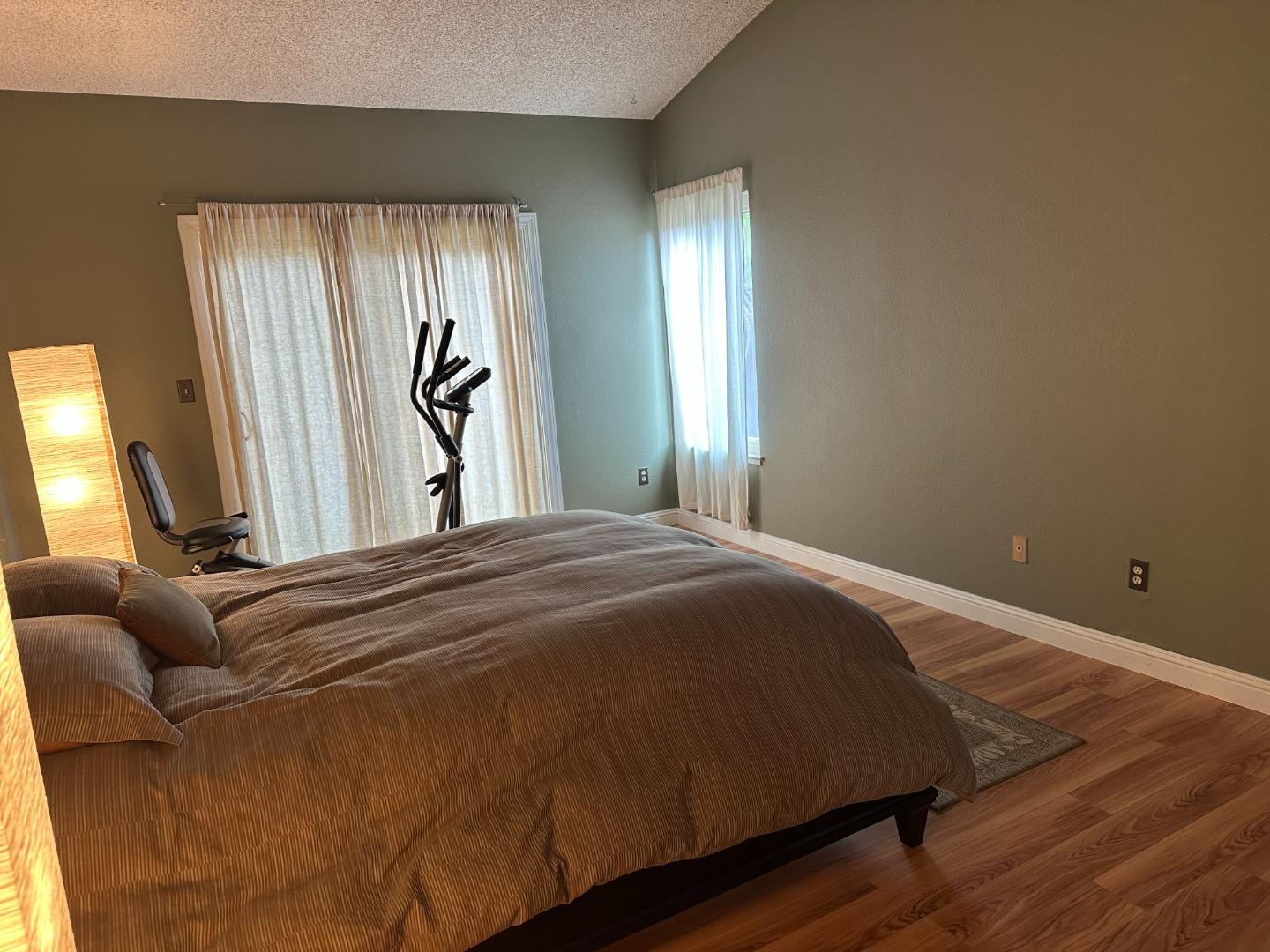 Detail Gallery Image 15 of 23 For 621 via Primavera Ct, San Jose,  CA 95111 - 2 Beds | 2 Baths