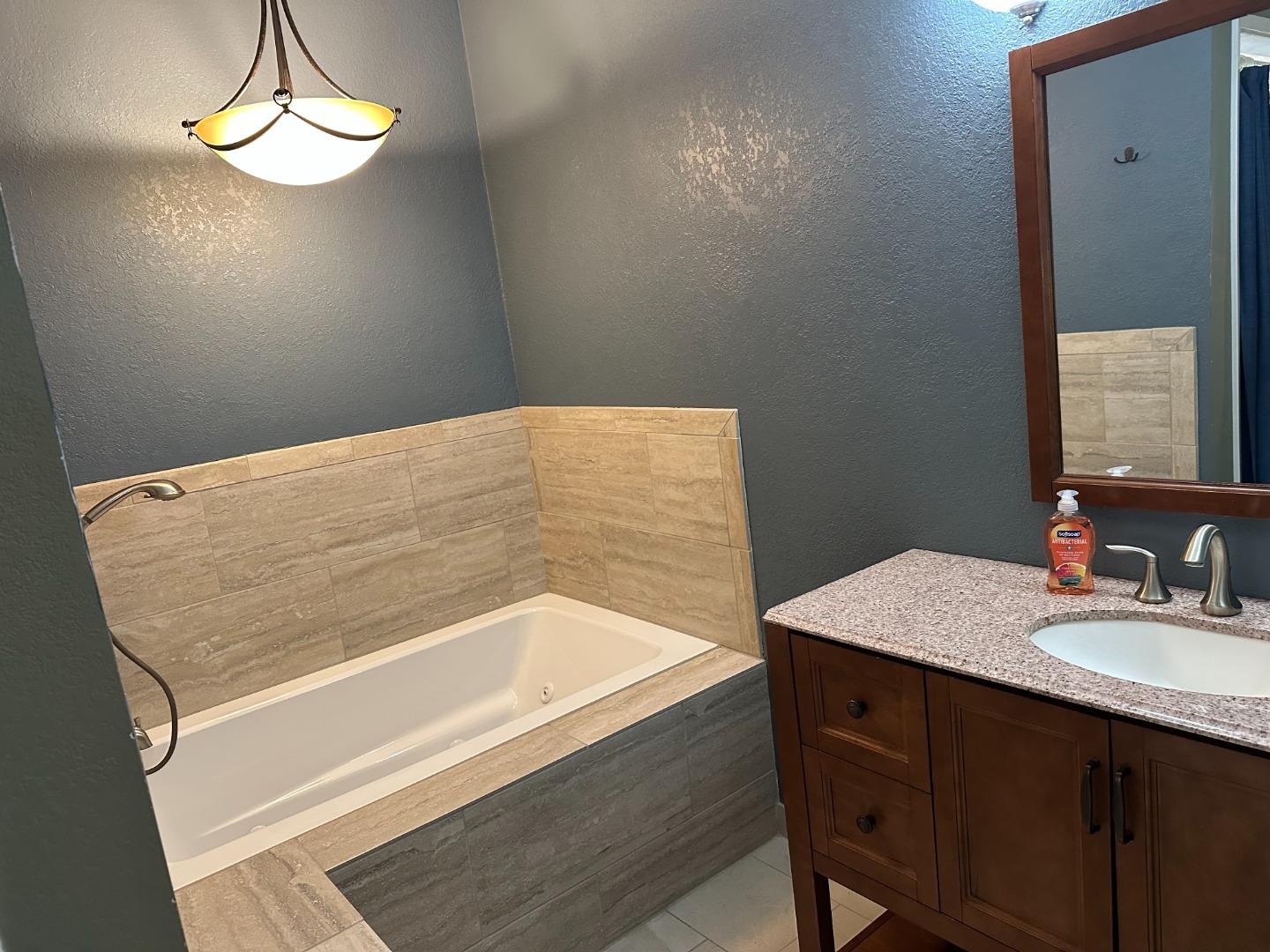 Detail Gallery Image 19 of 23 For 621 via Primavera Ct, San Jose,  CA 95111 - 2 Beds | 2 Baths