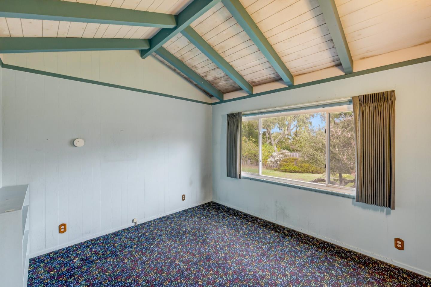 Detail Gallery Image 14 of 39 For 964 Forest Ave, Pacific Grove,  CA 93950 - 3 Beds | 2 Baths
