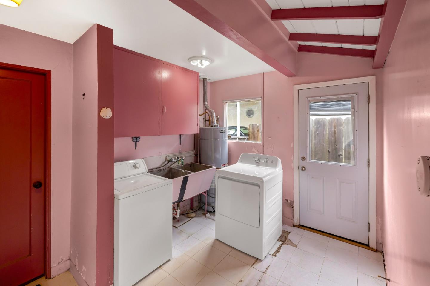 Detail Gallery Image 25 of 39 For 964 Forest Ave, Pacific Grove,  CA 93950 - 3 Beds | 2 Baths