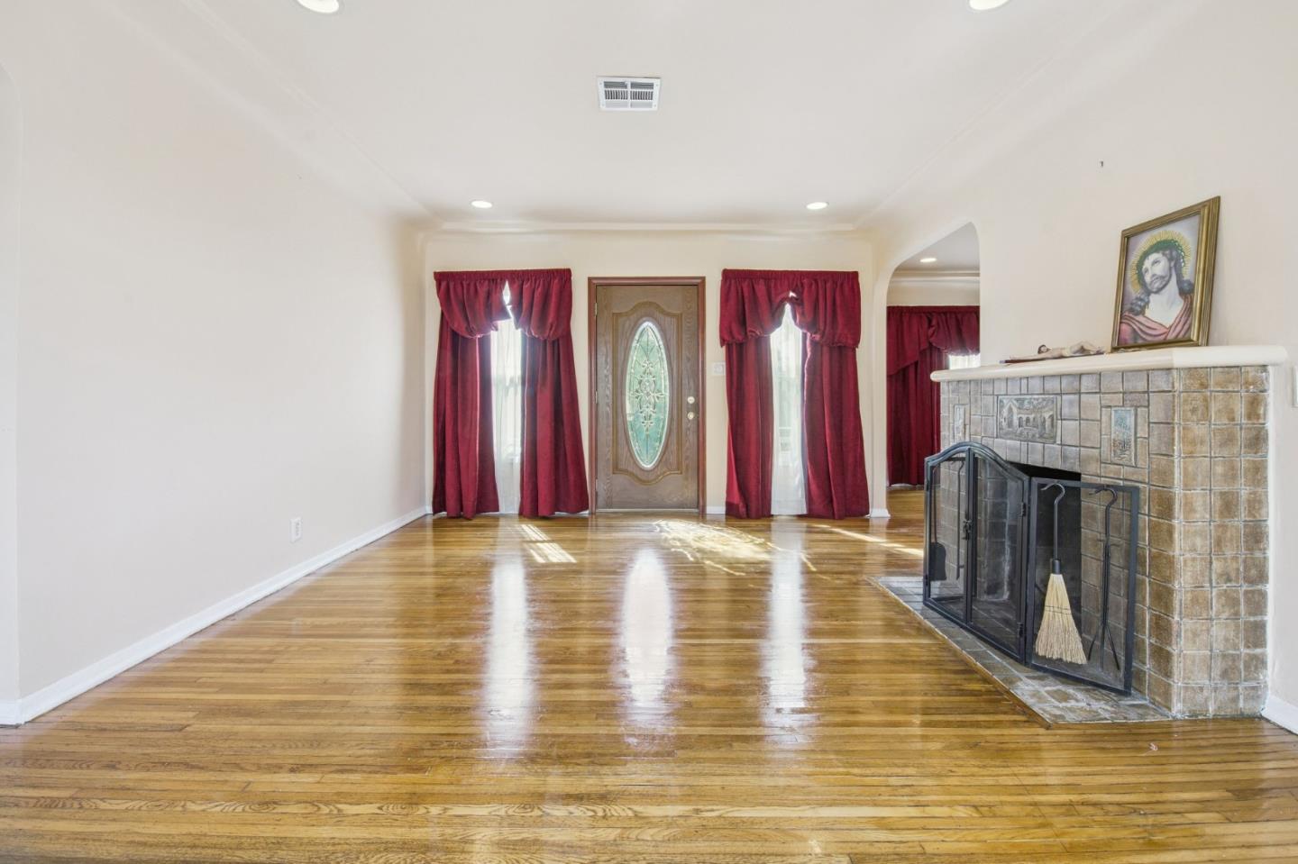 Detail Gallery Image 4 of 14 For 517 E Chestnut St, Glendale,  CA 91205 - 2 Beds | 1 Baths