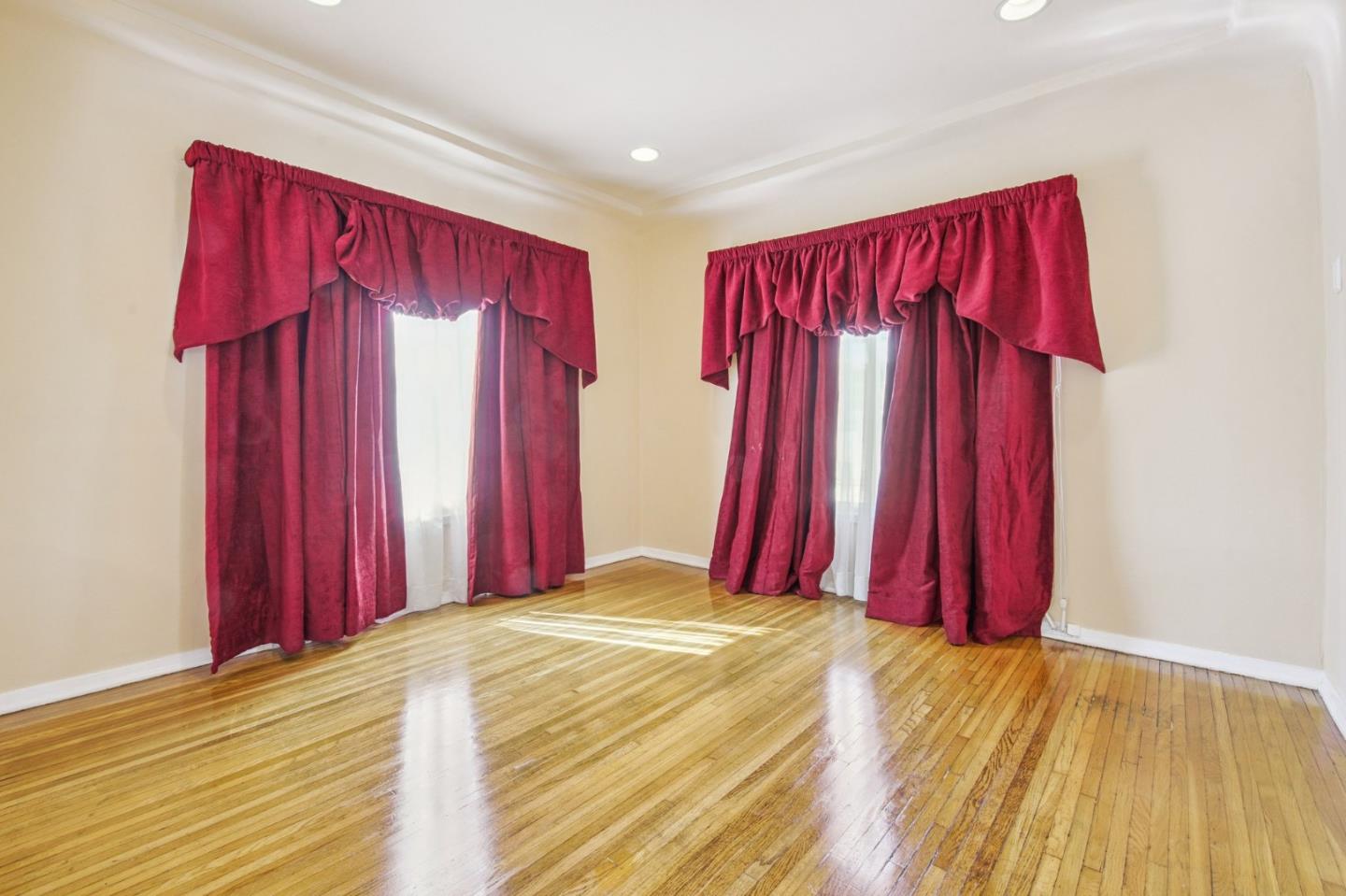 Detail Gallery Image 5 of 14 For 517 E Chestnut St, Glendale,  CA 91205 - 2 Beds | 1 Baths