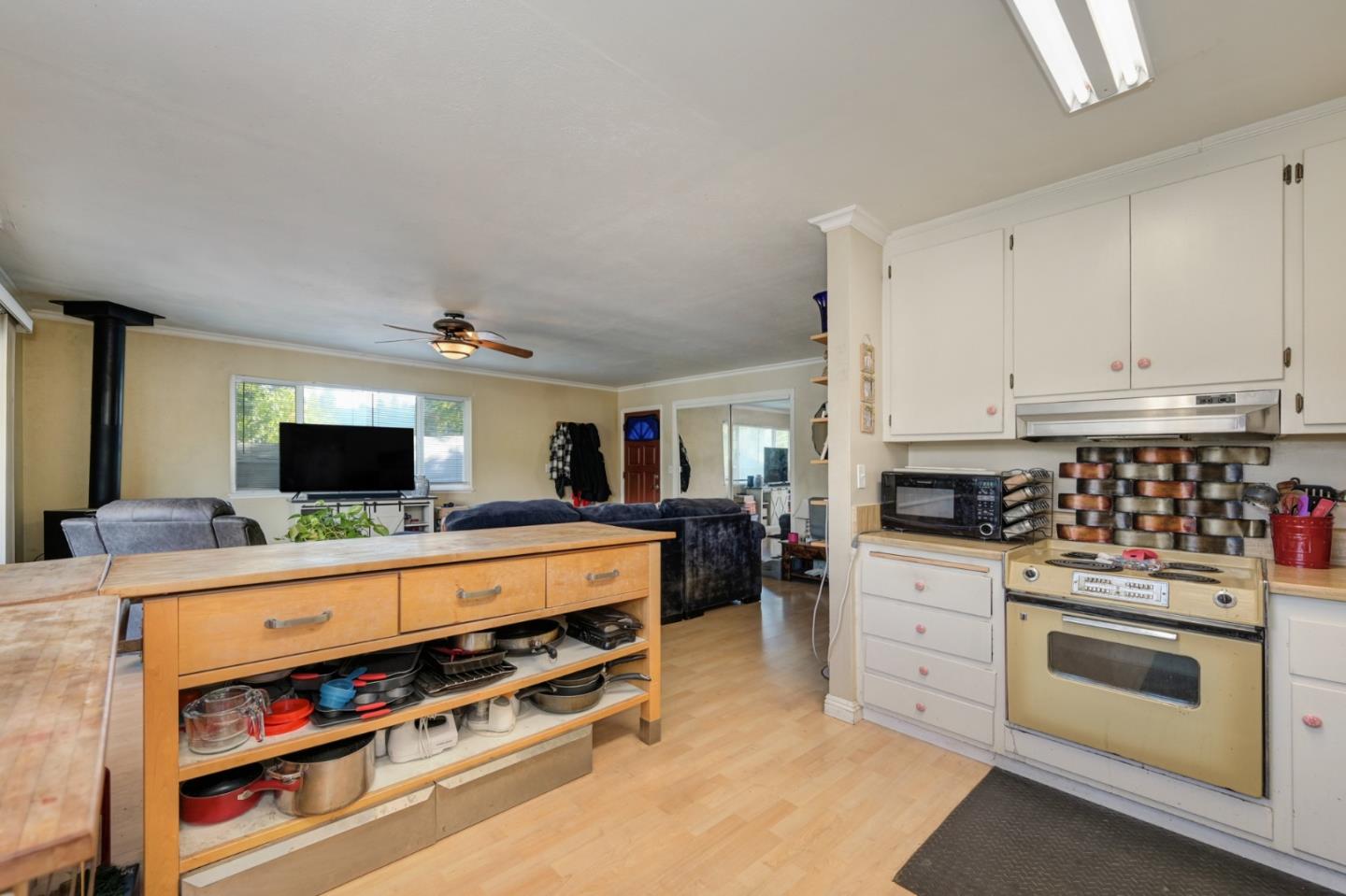 Detail Gallery Image 18 of 47 For 8394 Peek Cir, Mokelumne Hill,  CA 95245 - 4 Beds | 2 Baths