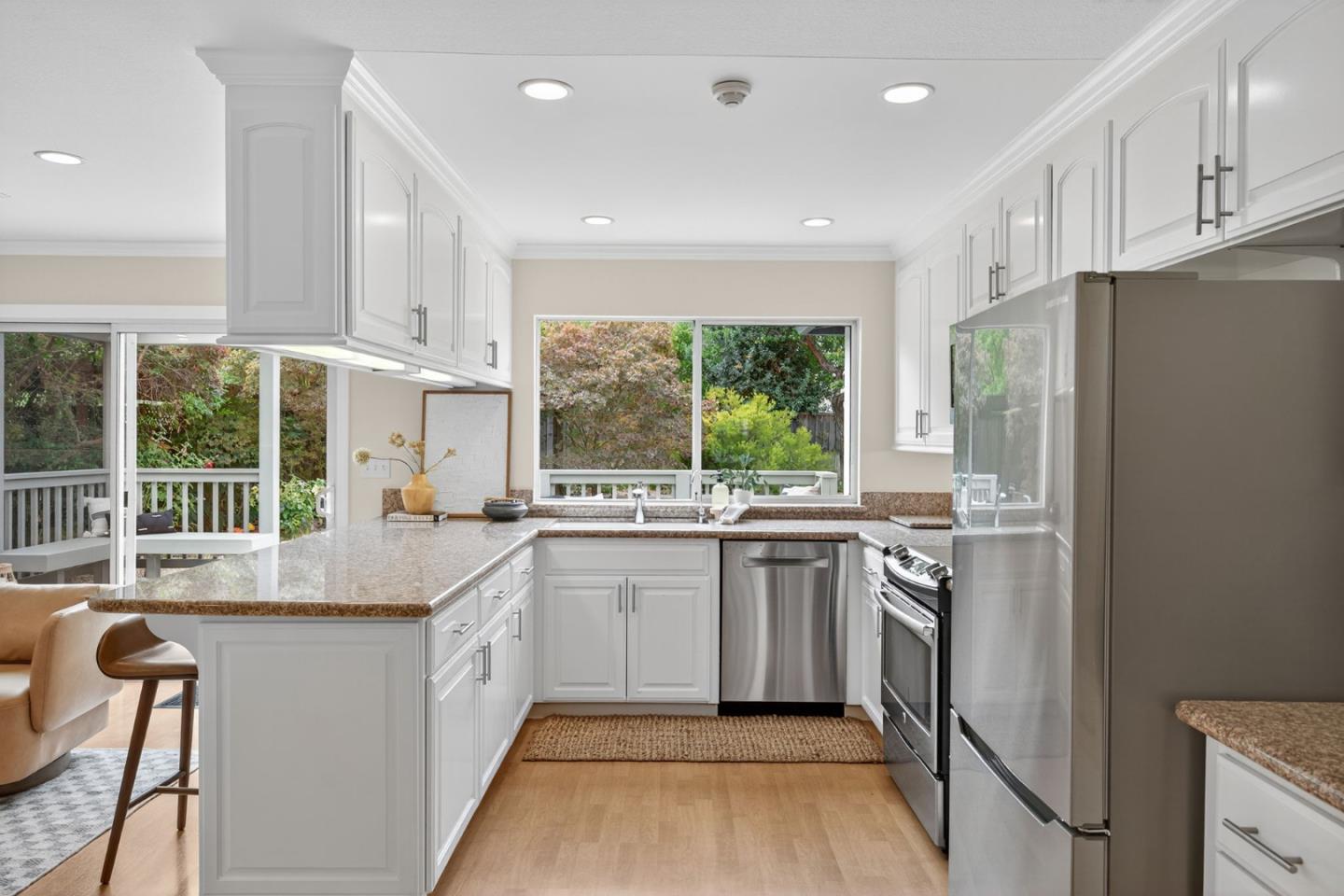 Detail Gallery Image 28 of 67 For 834 Colleen Dr, San Jose,  CA 95123 - 4 Beds | 2 Baths