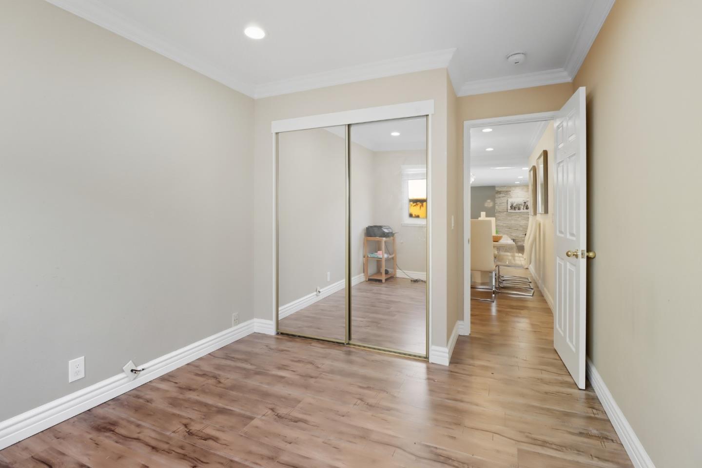 Detail Gallery Image 14 of 27 For 1054 Fleetwood Dr, San Jose,  CA 95120 - 4 Beds | 2 Baths