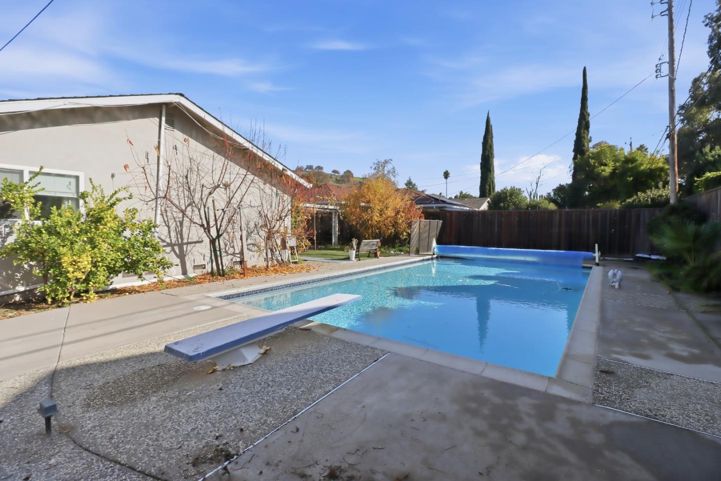 Detail Gallery Image 24 of 27 For 1054 Fleetwood Dr, San Jose,  CA 95120 - 4 Beds | 2 Baths