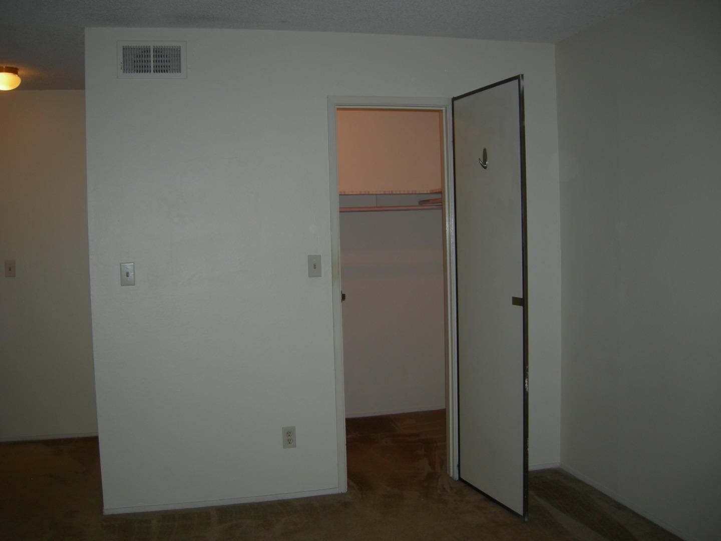 Detail Gallery Image 17 of 34 For 310 Tradewinds Dr #4,  San Jose,  CA 95123 - 2 Beds | 1 Baths