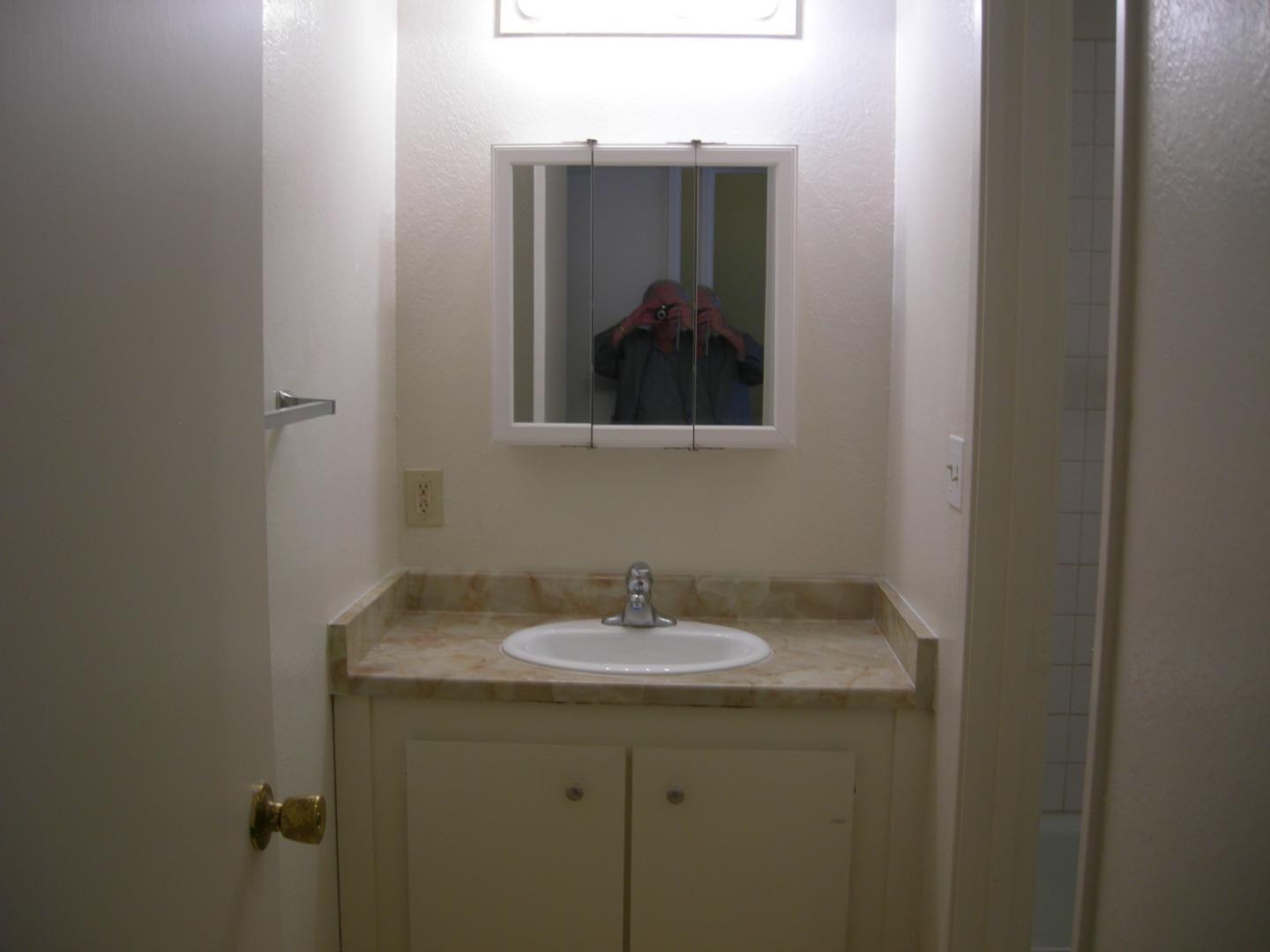 Detail Gallery Image 19 of 34 For 310 Tradewinds Dr #4,  San Jose,  CA 95123 - 2 Beds | 1 Baths