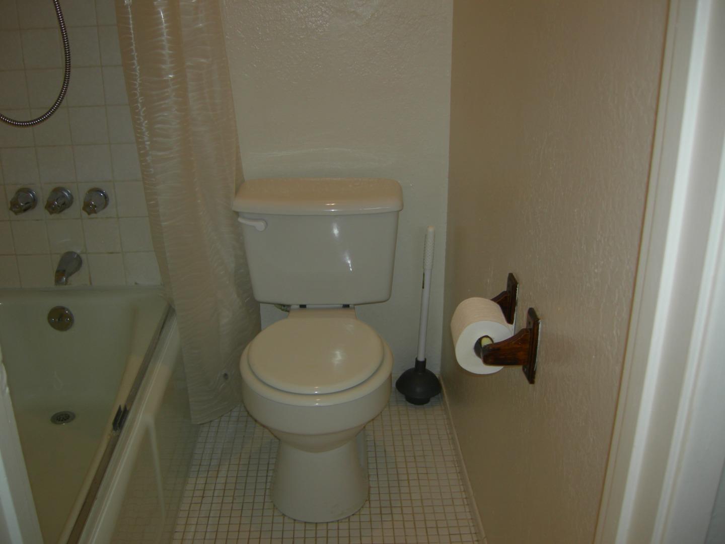 Detail Gallery Image 21 of 34 For 310 Tradewinds Dr #4,  San Jose,  CA 95123 - 2 Beds | 1 Baths