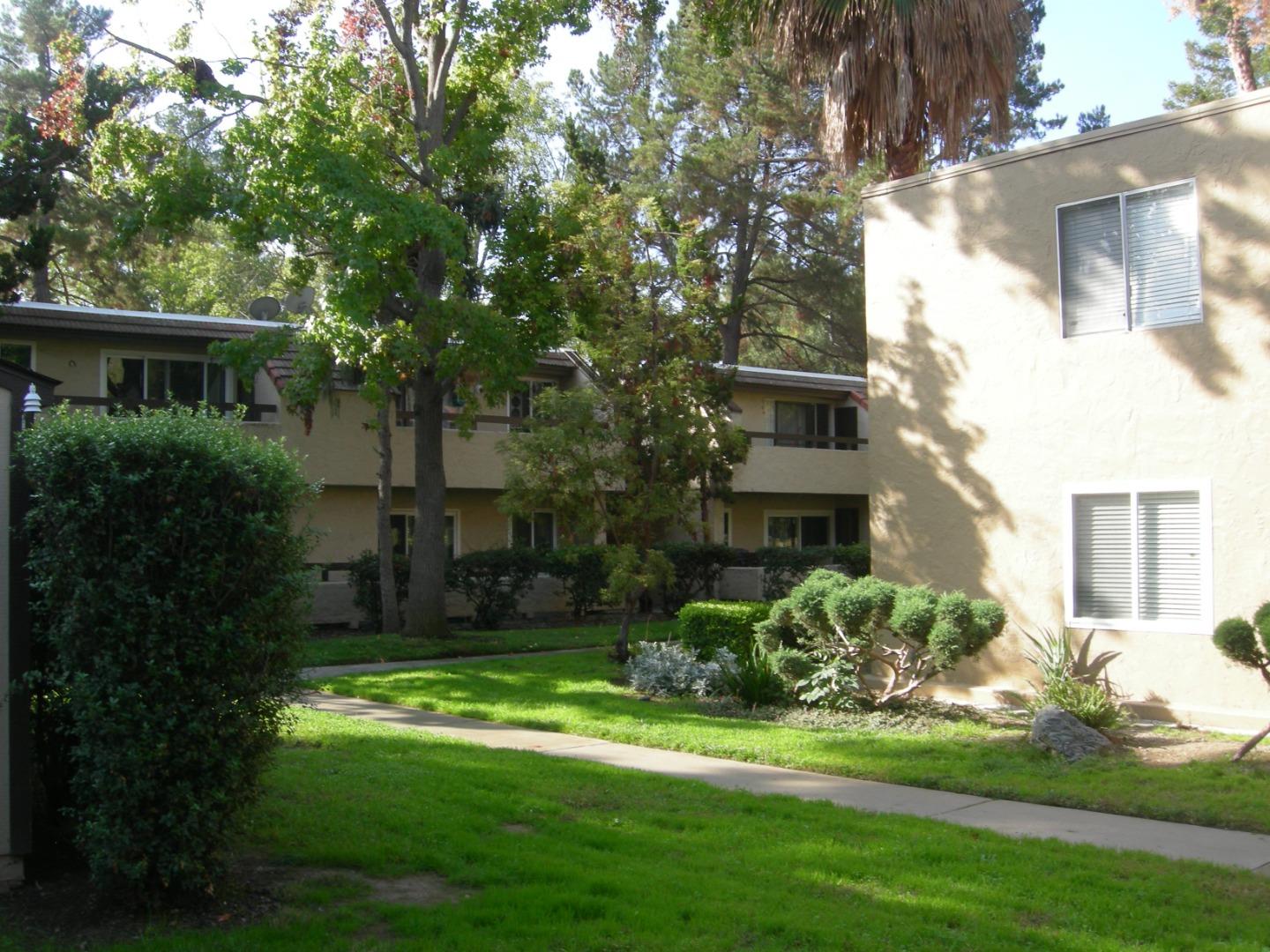 Detail Gallery Image 6 of 34 For 310 Tradewinds Dr #4,  San Jose,  CA 95123 - 2 Beds | 1 Baths