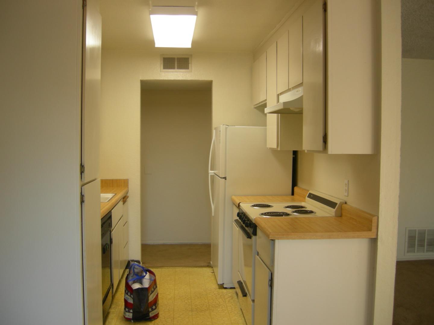 Detail Gallery Image 9 of 34 For 310 Tradewinds Dr #4,  San Jose,  CA 95123 - 2 Beds | 1 Baths