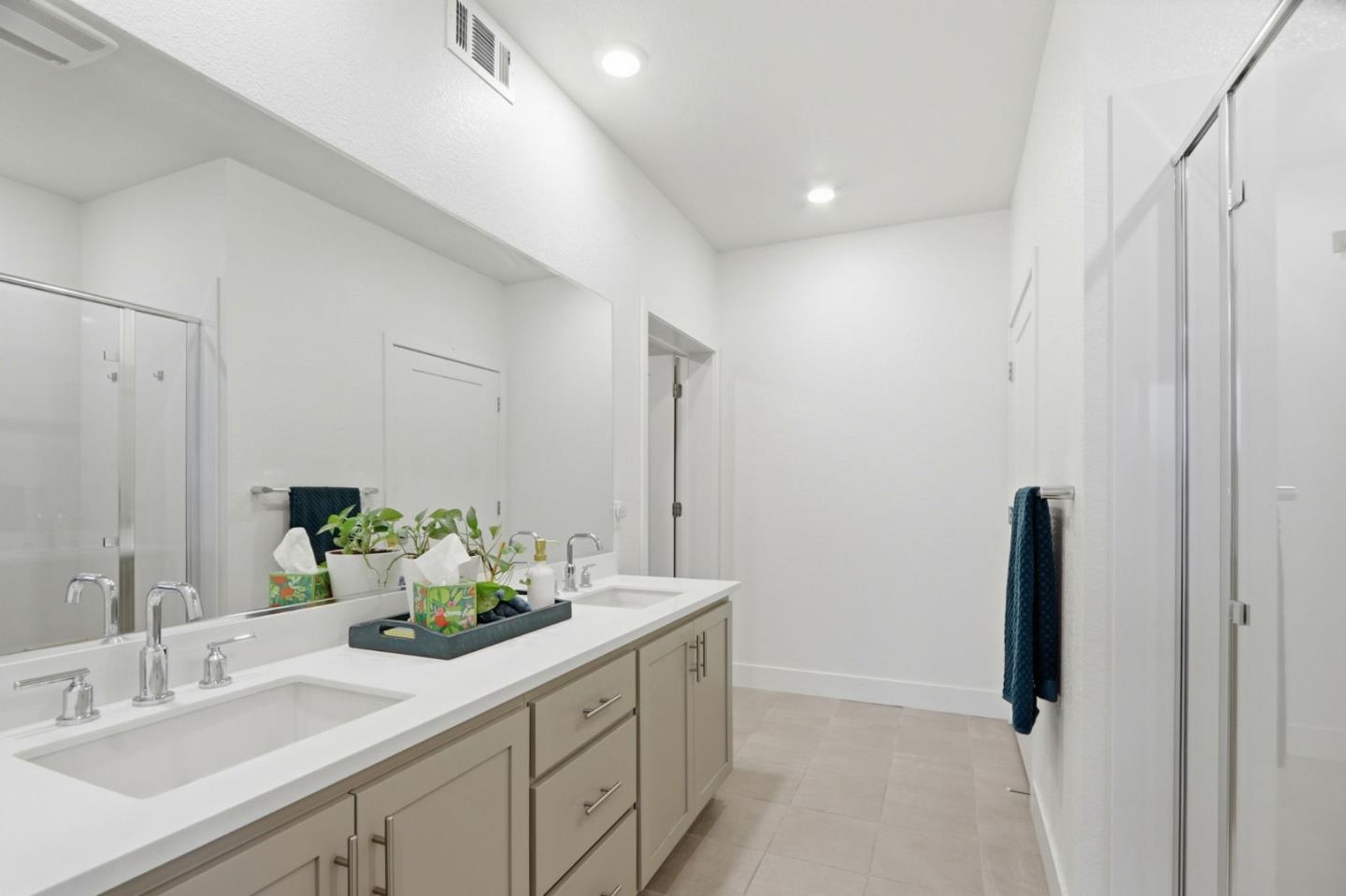 Detail Gallery Image 27 of 43 For 45188 Ambition St #202,  Fremont,  CA 94538 - 3 Beds | 2 Baths