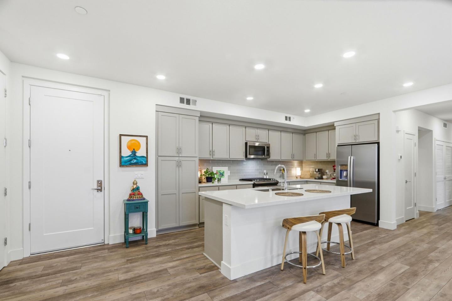 Detail Gallery Image 8 of 43 For 45188 Ambition St #202,  Fremont,  CA 94538 - 3 Beds | 2 Baths