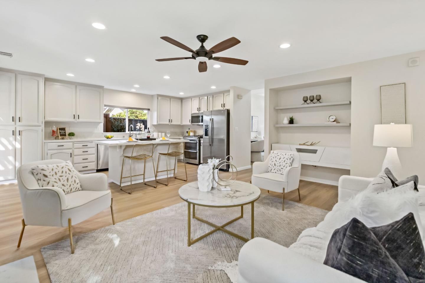 Detail Gallery Image 17 of 52 For 4593 Fallstone Ct, San Jose,  CA 95124 - 4 Beds | 3 Baths