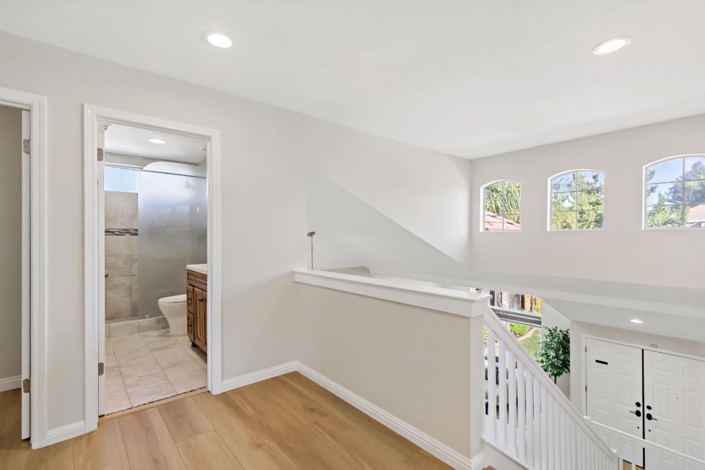 Detail Gallery Image 32 of 52 For 4593 Fallstone Ct, San Jose,  CA 95124 - 4 Beds | 3 Baths