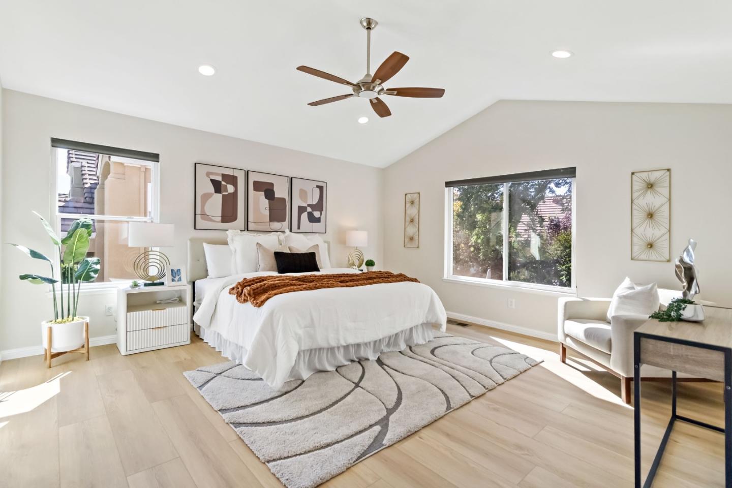 Detail Gallery Image 4 of 52 For 4593 Fallstone Ct, San Jose,  CA 95124 - 4 Beds | 3 Baths