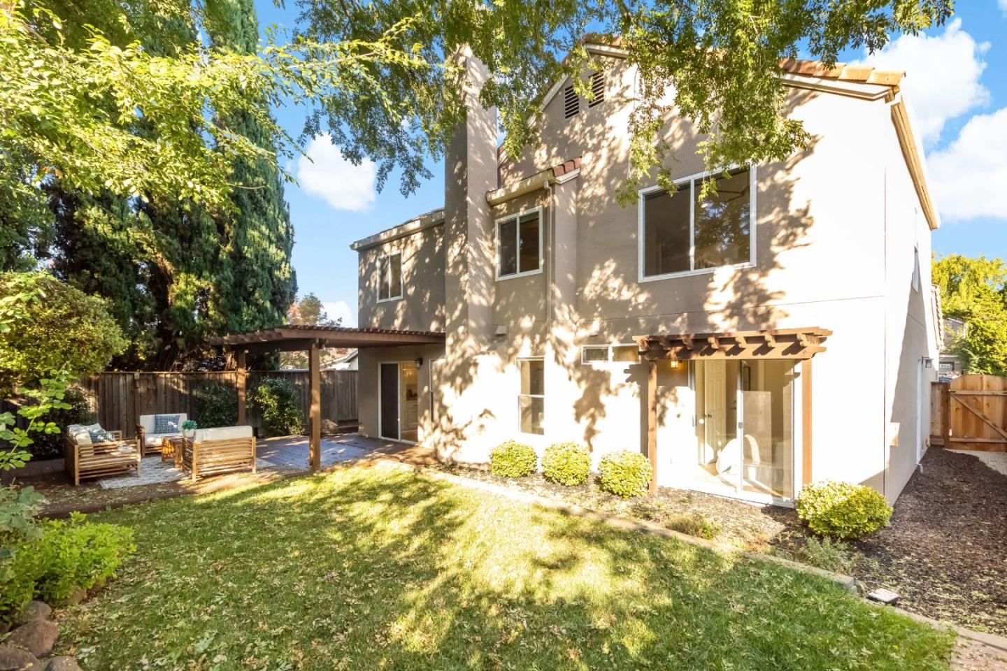 Detail Gallery Image 43 of 52 For 4593 Fallstone Ct, San Jose,  CA 95124 - 4 Beds | 3 Baths