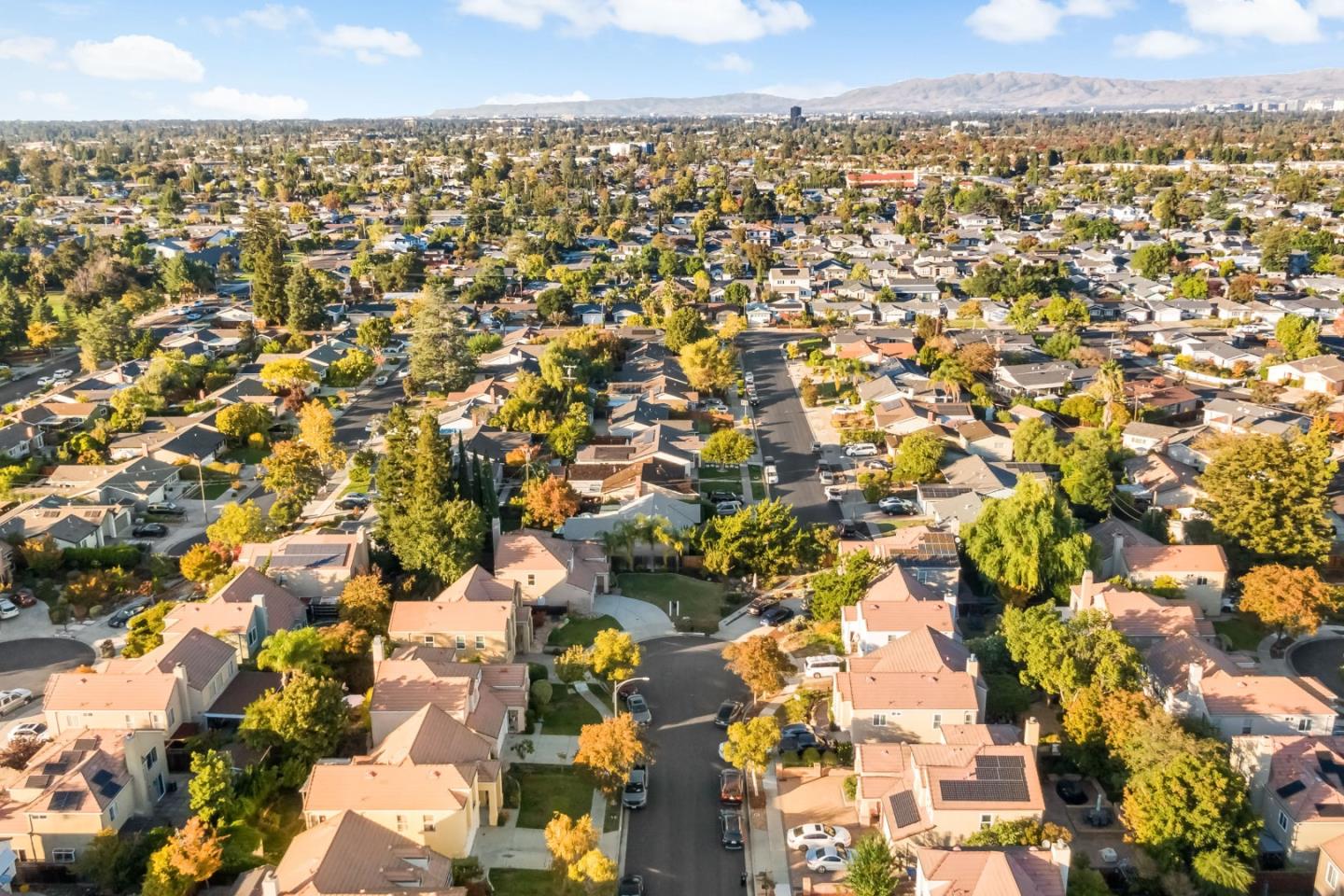 Detail Gallery Image 51 of 52 For 4593 Fallstone Ct, San Jose,  CA 95124 - 4 Beds | 3 Baths