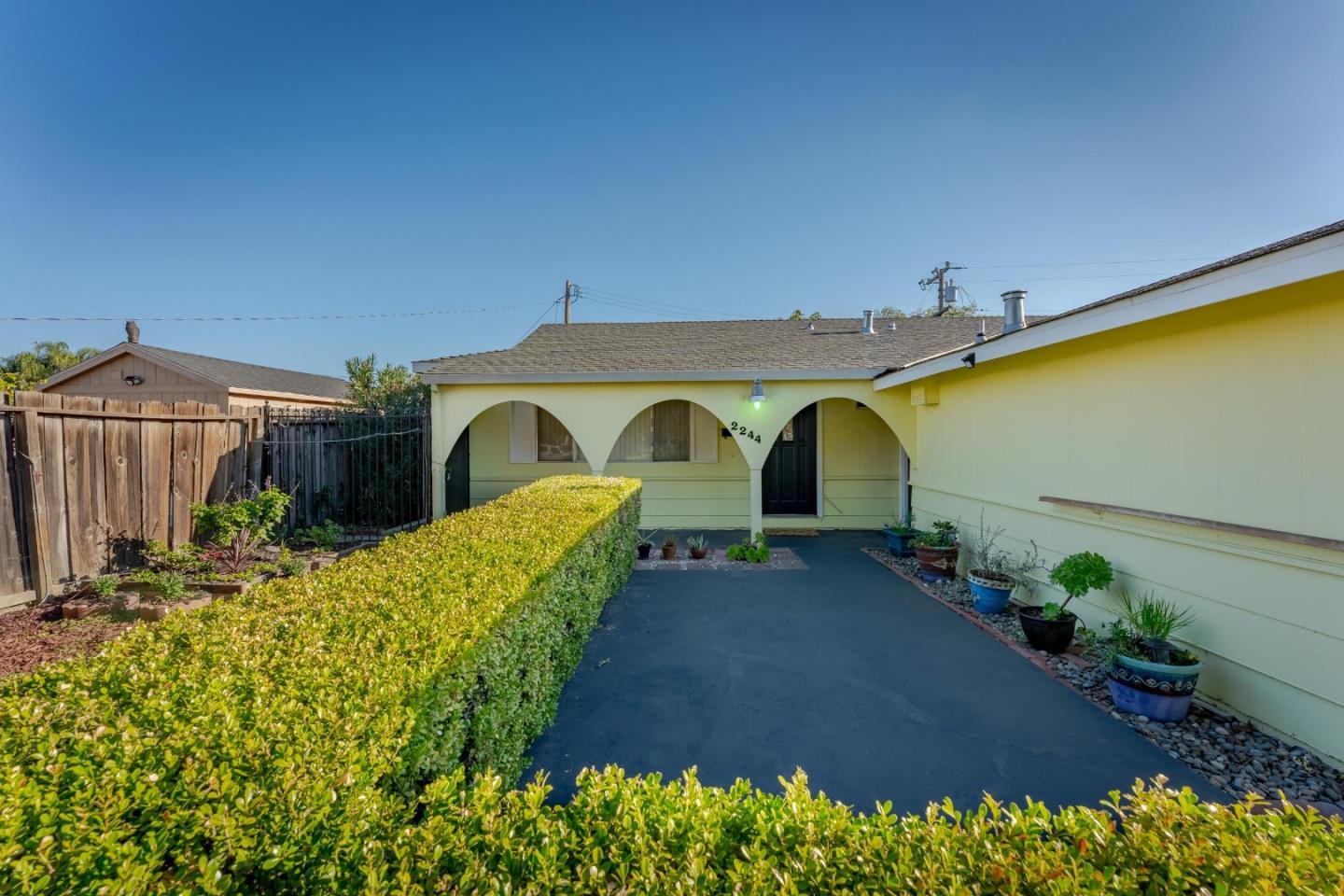 Detail Gallery Image 3 of 23 For 2244 Lanai Ave, San Jose,  CA 95122 - 3 Beds | 2 Baths