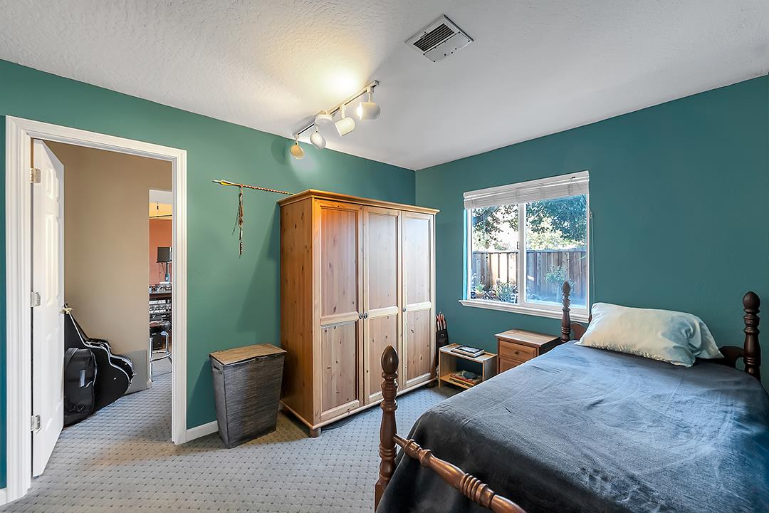 Detail Gallery Image 11 of 31 For 251 W Capitol Ave, Milpitas,  CA 95035 - 3 Beds | 2 Baths