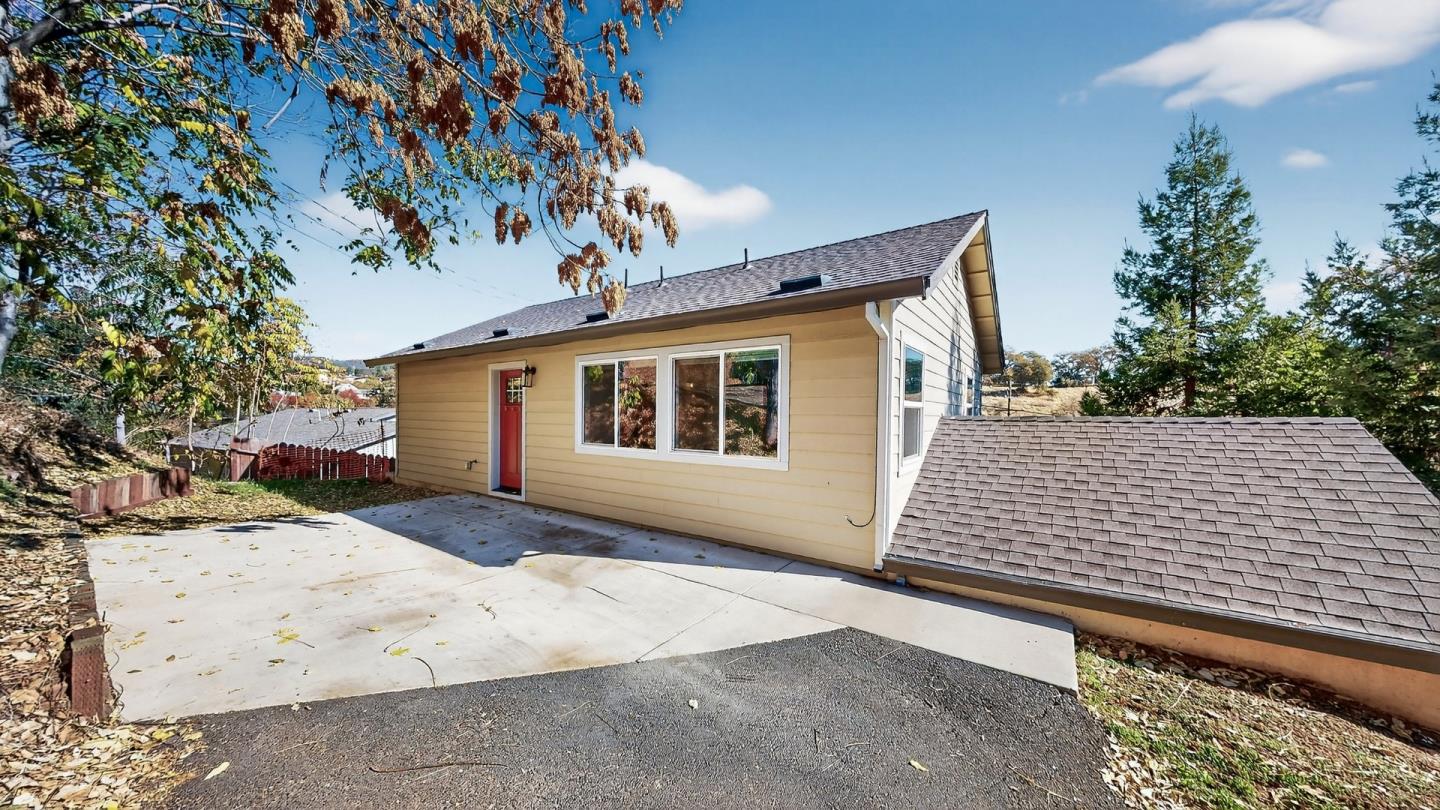 Detail Gallery Image 6 of 54 For 1140 S Washington St, Sonora,  CA 95370 - 3 Beds | 2 Baths