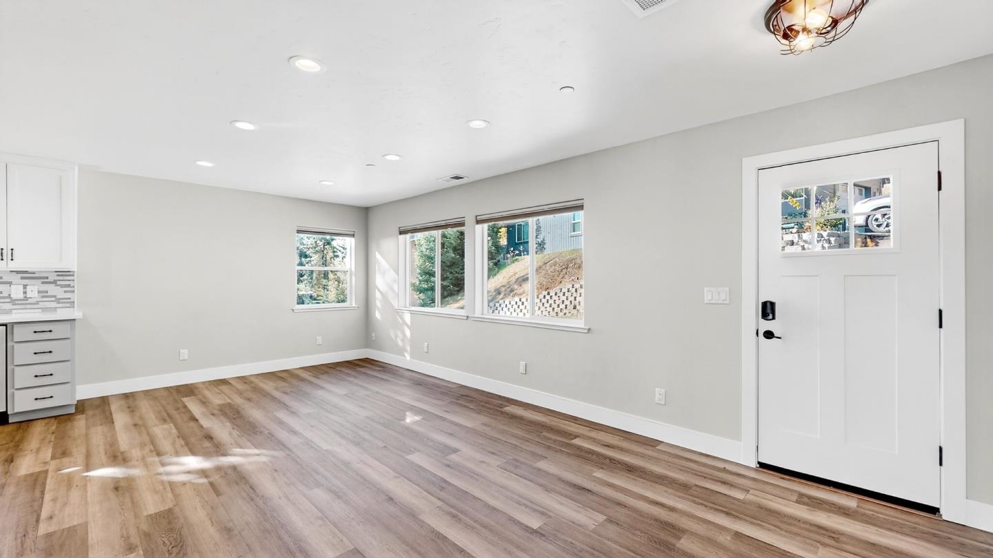 Detail Gallery Image 7 of 54 For 1140 S Washington St, Sonora,  CA 95370 - 3 Beds | 2 Baths