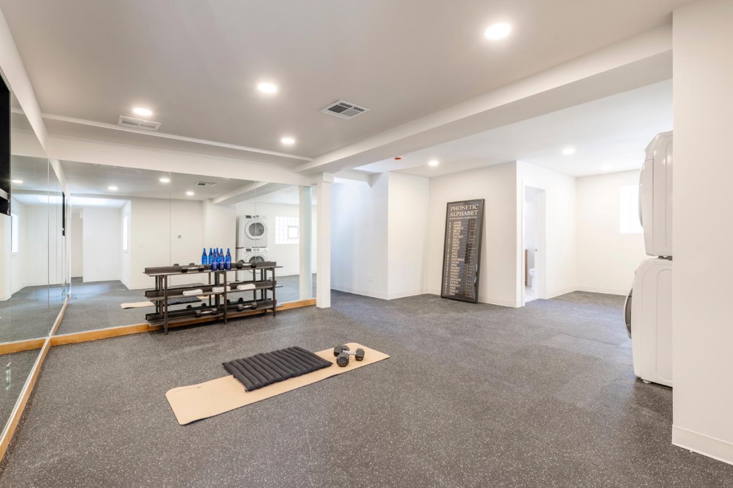 Detail Gallery Image 10 of 84 For 12 Las Aromas, Orinda,  CA 94563 - 8 Beds | 6/5 Baths