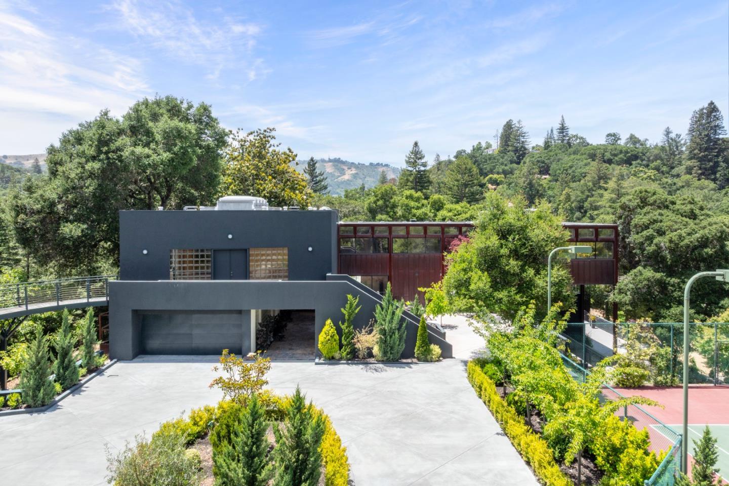 Detail Gallery Image 18 of 84 For 12 Las Aromas, Orinda,  CA 94563 - 8 Beds | 6/5 Baths