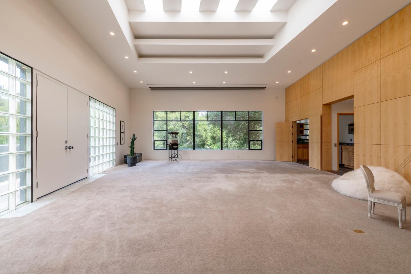 Detail Gallery Image 8 of 84 For 12 Las Aromas, Orinda,  CA 94563 - 8 Beds | 6/5 Baths