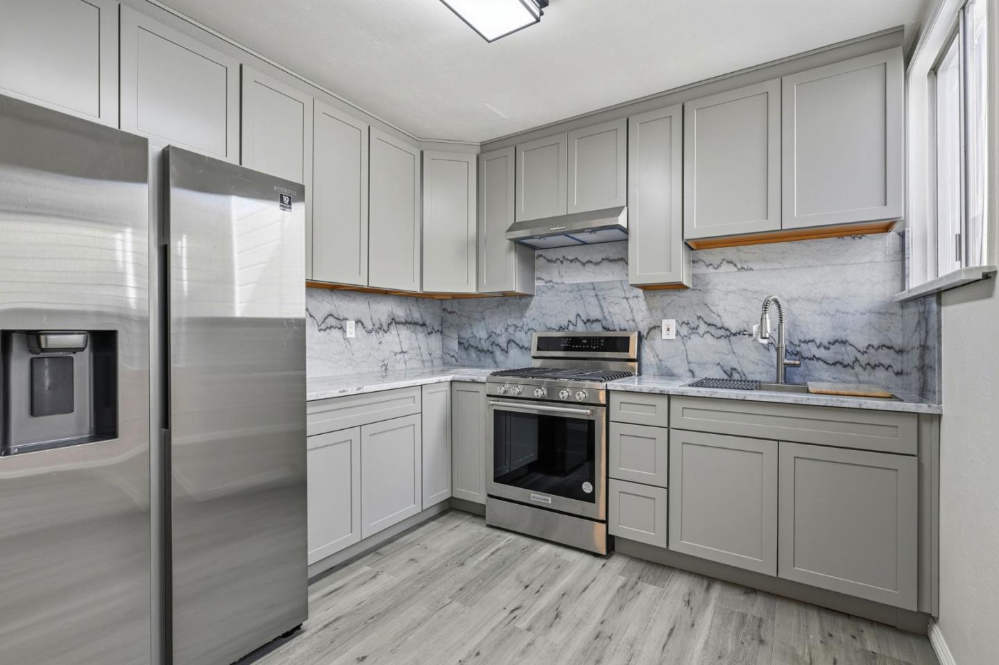 Detail Gallery Image 13 of 33 For 116 W Moltke St, Daly City,  CA 94014 - 3 Beds | 1 Baths