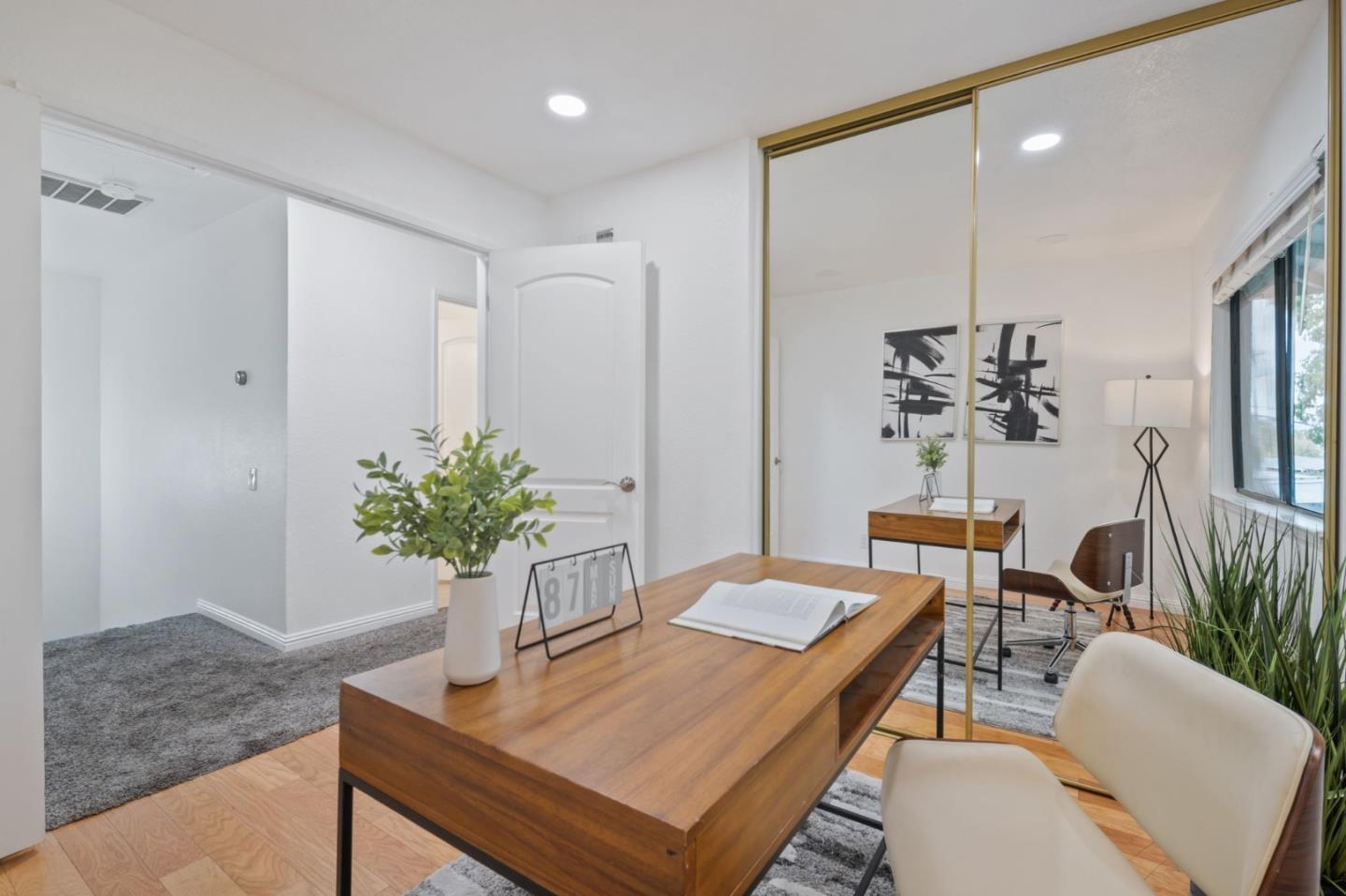 Detail Gallery Image 11 of 25 For 171 Kenbrook Cir, San Jose,  CA 95111 - 3 Beds | 1/1 Baths