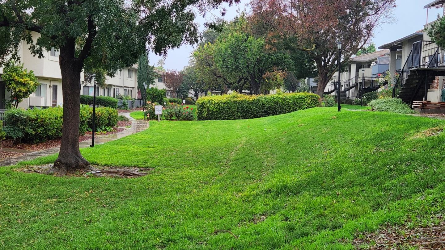 Detail Gallery Image 19 of 25 For 171 Kenbrook Cir, San Jose,  CA 95111 - 3 Beds | 1/1 Baths