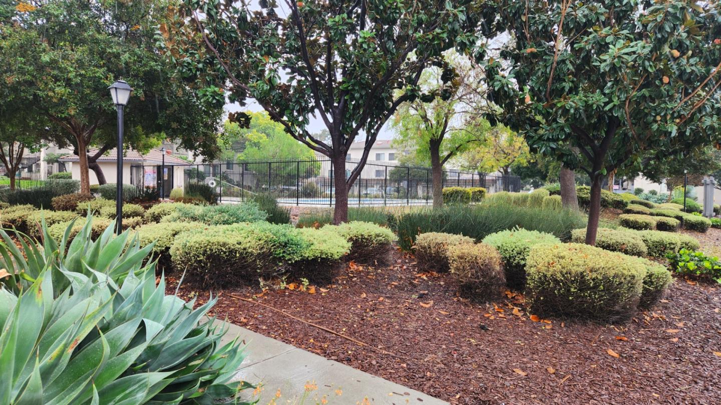 Detail Gallery Image 23 of 25 For 171 Kenbrook Cir, San Jose,  CA 95111 - 3 Beds | 1/1 Baths