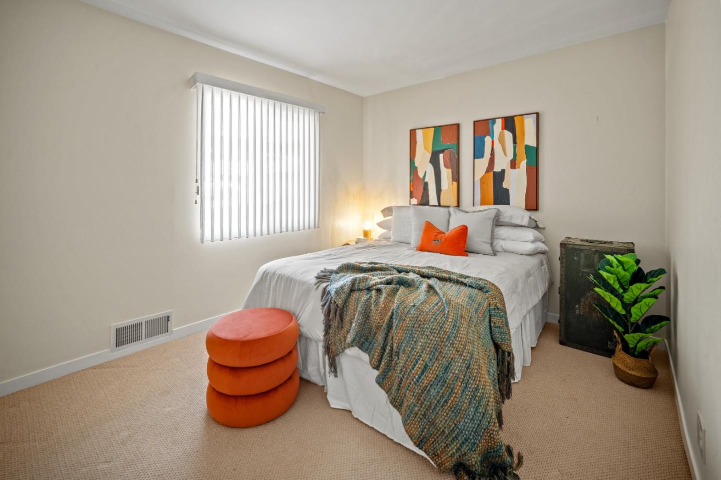 Detail Gallery Image 15 of 28 For 1717 Harding St, Seaside,  CA 93955 - 2 Beds | 2 Baths