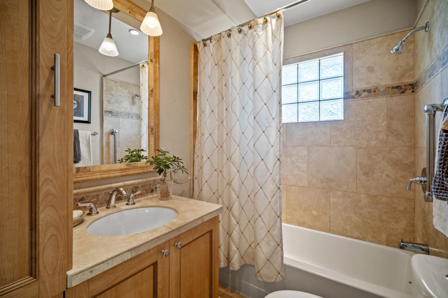 Detail Gallery Image 21 of 28 For 1717 Harding St, Seaside,  CA 93955 - 2 Beds | 2 Baths