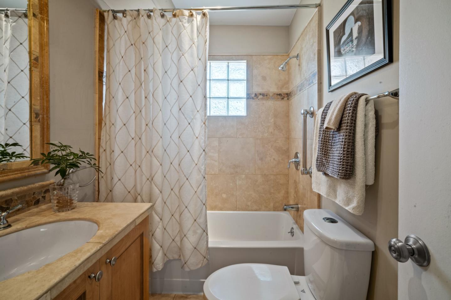 Detail Gallery Image 22 of 28 For 1717 Harding St, Seaside,  CA 93955 - 2 Beds | 2 Baths