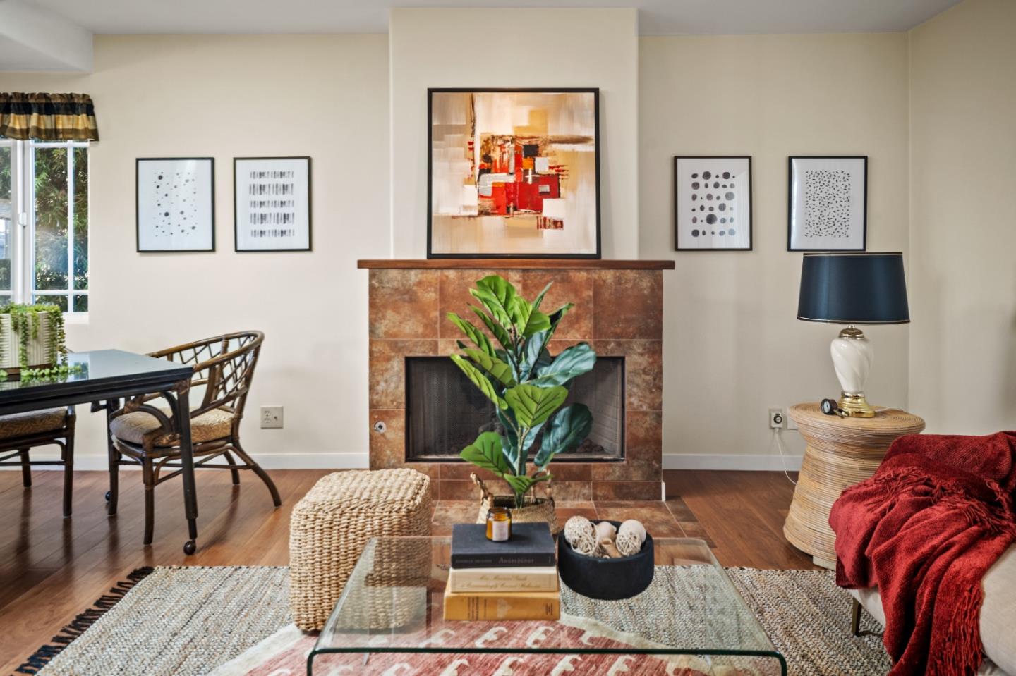 Detail Gallery Image 9 of 28 For 1717 Harding St, Seaside,  CA 93955 - 2 Beds | 2 Baths