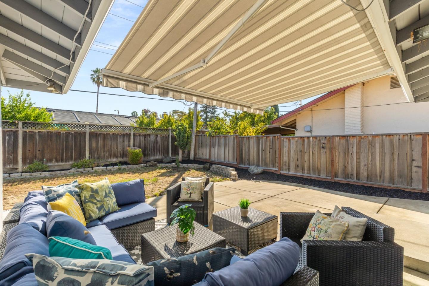 Detail Gallery Image 20 of 23 For 5986 Loma Prieta Dr, San Jose,  CA 95123 - 3 Beds | 2 Baths