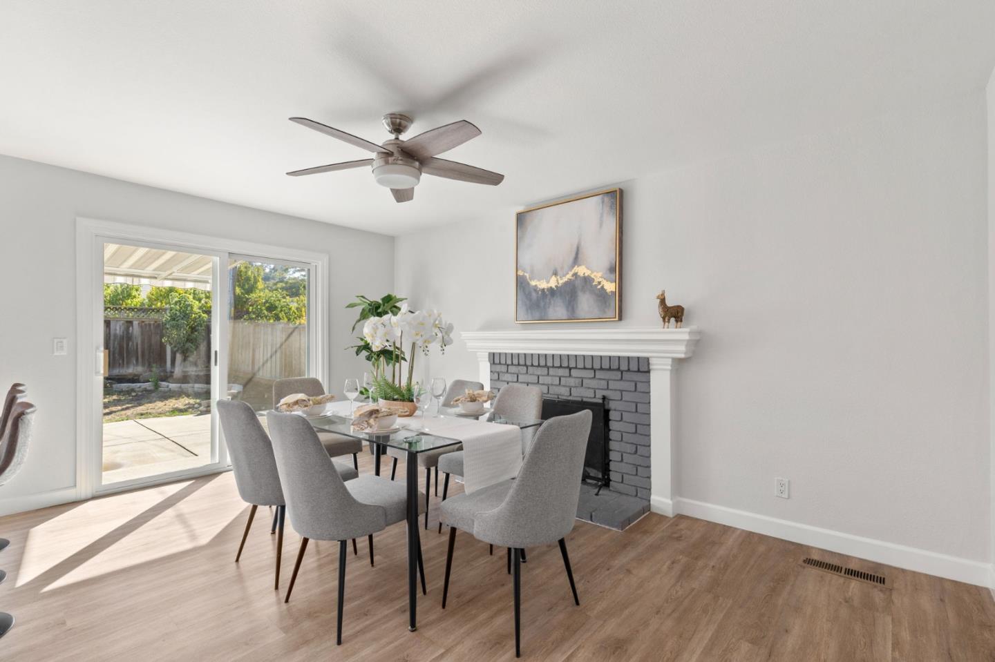 Detail Gallery Image 7 of 23 For 5986 Loma Prieta Dr, San Jose,  CA 95123 - 3 Beds | 2 Baths