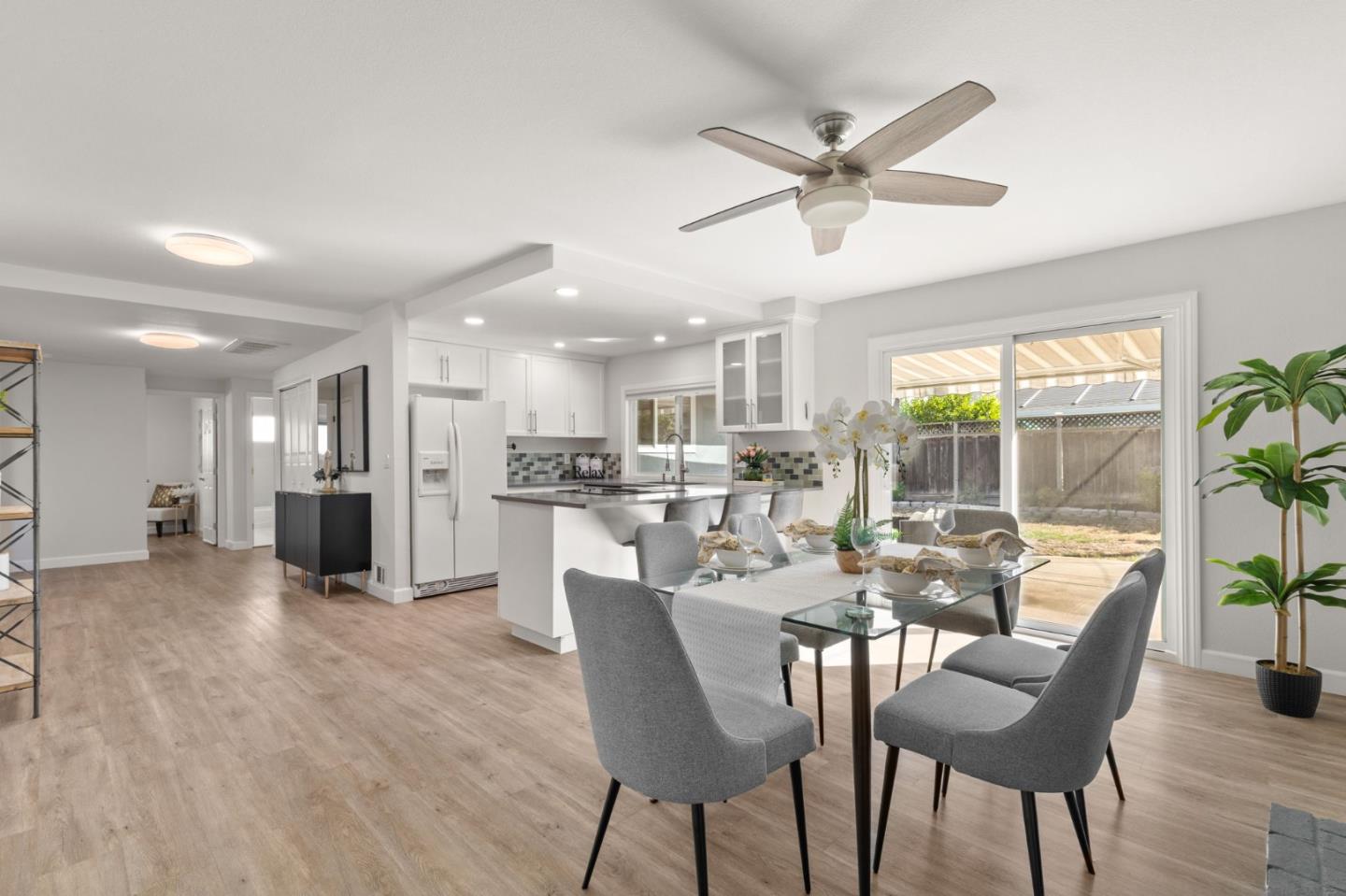 Detail Gallery Image 9 of 23 For 5986 Loma Prieta Dr, San Jose,  CA 95123 - 3 Beds | 2 Baths