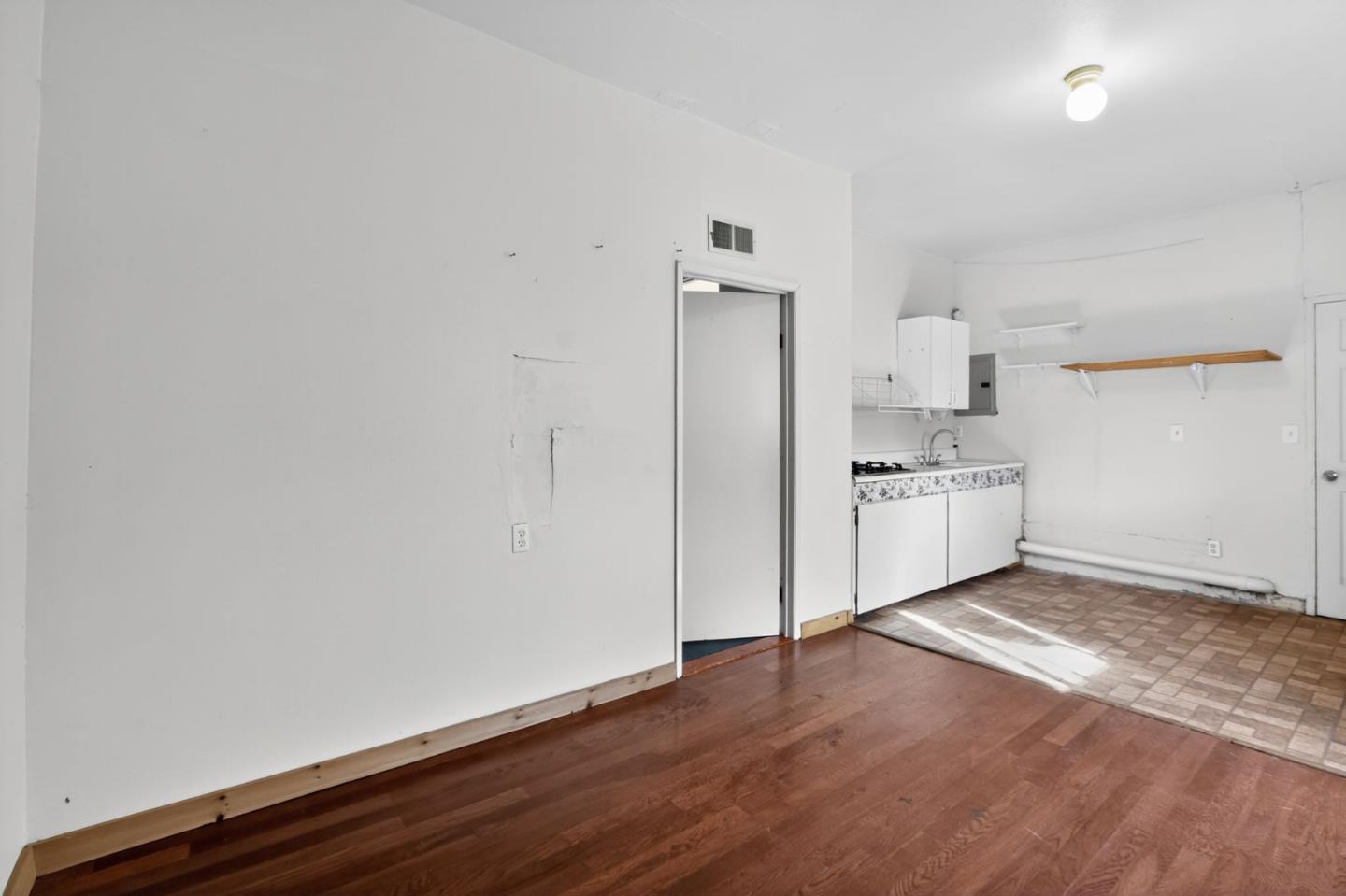 Detail Gallery Image 16 of 30 For 290 Zurich, Watsonville,  CA 95076 - 4 Beds | 2 Baths