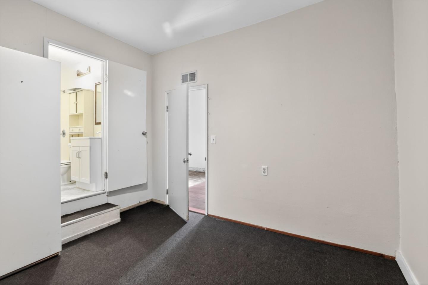 Detail Gallery Image 17 of 30 For 290 Zurich, Watsonville,  CA 95076 - 4 Beds | 2 Baths