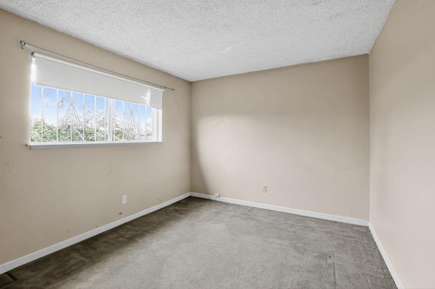 Detail Gallery Image 20 of 30 For 290 Zurich, Watsonville,  CA 95076 - 4 Beds | 2 Baths